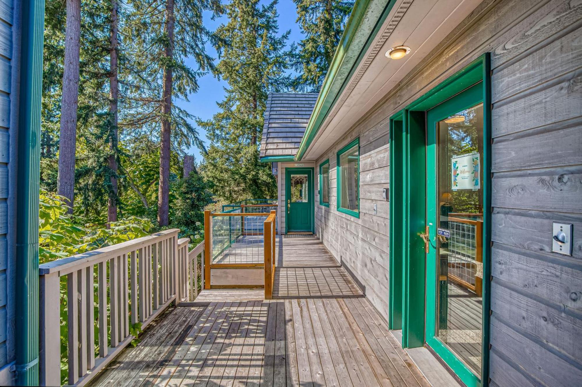 The Quintessa Cottage Clinton Exterior foto